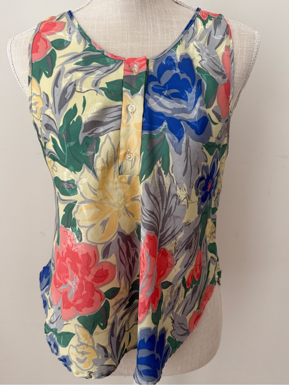 Cinema Exoile Floral Sleeveless Blouse - Multicolor